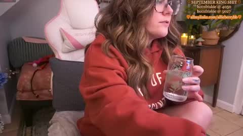 Snapshot of allieberrybb chatting on September 20, 2025, 2:12 am  bb  online show from September 20, 2025, 2:12 am