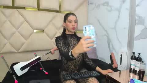 Snapshot of allison_69ts chatting on April 8, 2026, 5:07 am allison_69ts online show from April 8, 2026, 5:07 am