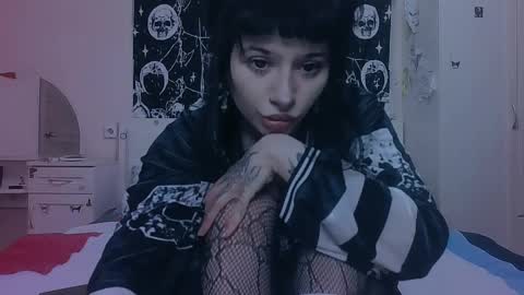 Alis online show from April 11, 2026, 7:51 pm