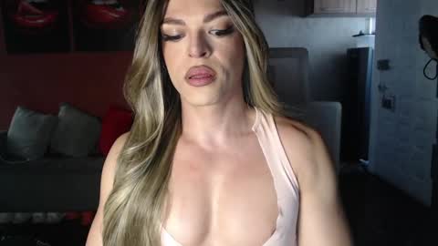 Allison Victoria online show from May 1, 2026, 12:32 pm