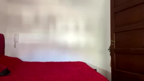 allisonlove2 online show from April 30, 2026, 2:34 pm