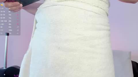 Alli  online show from November 14, 2025, 12:04 pm