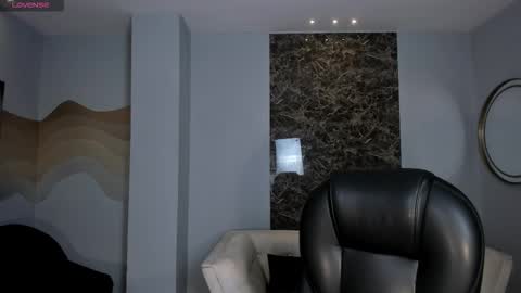 Allison Rogers online show from November 5, 2025, 2:55 am