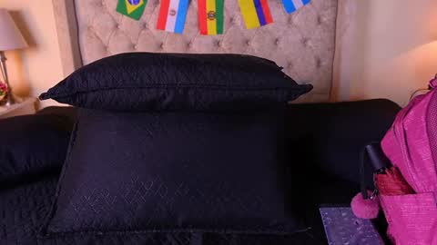Snapshot of allisson_m chatting on July 13, 2026, 12:08 pm allisson online show from July 13, 2026, 12:08 pm