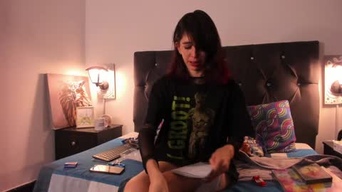 Alli online show from December 12, 2024, 6:57 am