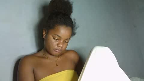 allizida01 online show from January 13, 2026, 9:09 pm