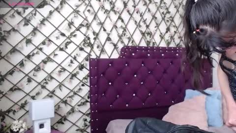 alllisson_ online show from March 18, 2026, 7:39 pm