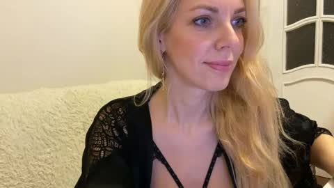 Nika online show from May 26, 2026, 6:37 pm