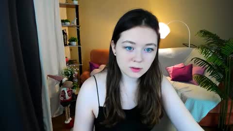 alluringeyess online show from November 22, 2025, 9:08 am