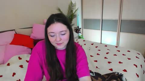 alluringeyess online show from March 21, 2026, 5:01 am