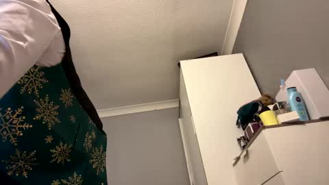 allwayshorny2023 online show from December 8, 2024, 1:02 am