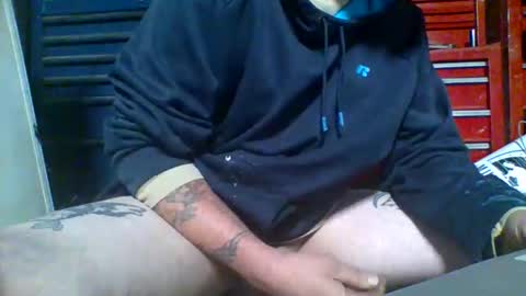 Snapshot of allwolf0323 chatting on October 24, 2025, 8:44 am allwolf0323 online show from October 24, 2025, 8:44 am