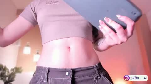 Ally  online show from September 15, 2025, 4:12 am