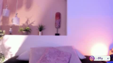 Ally  online show from November 6, 2025, 4:24 am