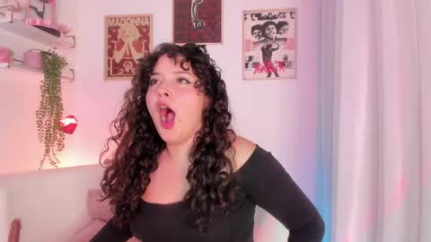  Ally Belle  online show from May 10, 2026, 12:16 am