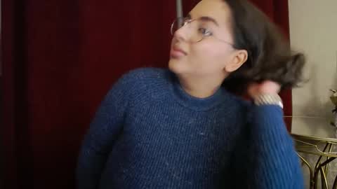         online show from December 13, 2025, 7:53 pm