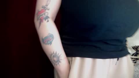         online show from February 18, 2026, 9:22 pm