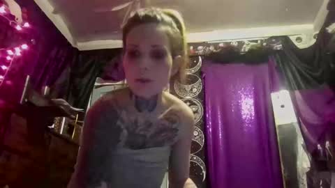 allymoon1369 online show from March 27, 2026, 9:42 am
