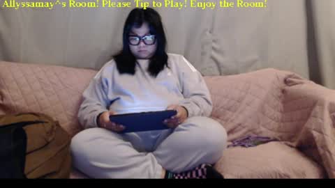 Allyssamay online show from March 27, 2026, 4:40 am