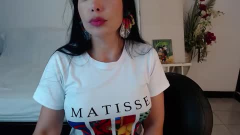 alma_art_ online show from March 24, 2026, 9:09 pm