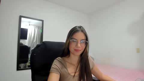 Snapshot of almighty2504 chatting on March 4, 2026, 2:39 am almighty2504 online show from March 4, 2026, 2:39 am