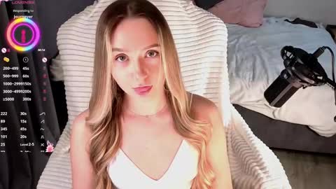 Lia online show from March 4, 2026, 2:50 am