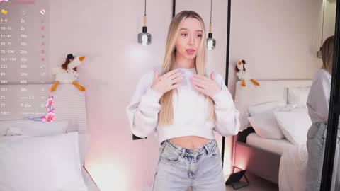 Lia online show from May 22, 2026, 3:13 am