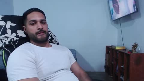 Snapshot of alonxoo chatting on September 14, 2025, 1:27 am alonxoo online show from September 14, 2025, 1:27 am