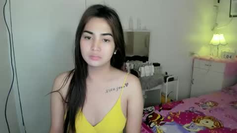 alovelydollnica online show from April 4, 2026, 12:31 am