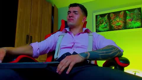 alpha_dominus_ online show from September 23, 2025, 4:48 am