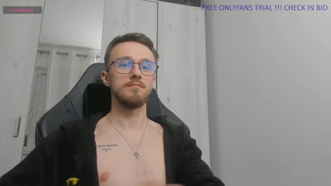 Snapshot of alphaboyfun chatting on December 30, 2024, 2:42 am Andi online show from December 30, 2024, 2:42 am