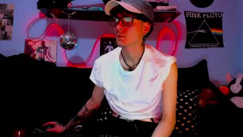 Dioniso online show from July 4, 2026, 11:33 pm