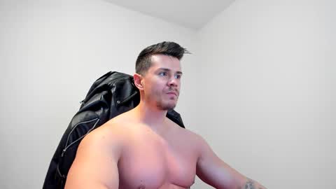 LeatherMaster online show from February 20, 2025, 6:39 am