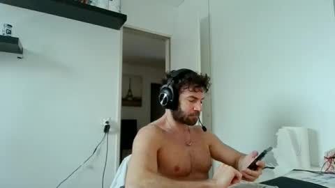 alphah_hunk online show from January 10, 2026, 10:50 am