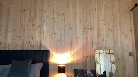 Jhonny online show from April 7, 2026, 3:29 am