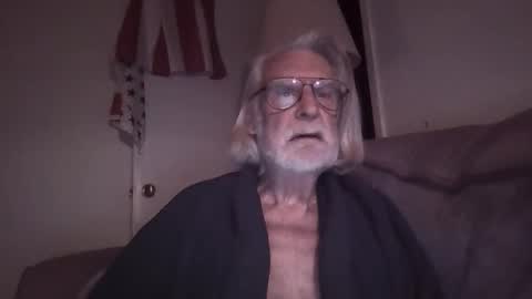 AlphaUniform online show from January 9, 2026, 11:02 am