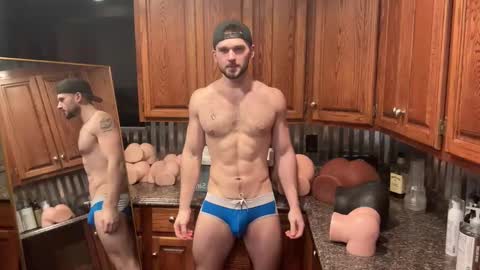 Snapshot of alphazack14 chatting on February 13, 2025, 1:15 pm alphazack14 online show from February 13, 2025, 1:15 pm