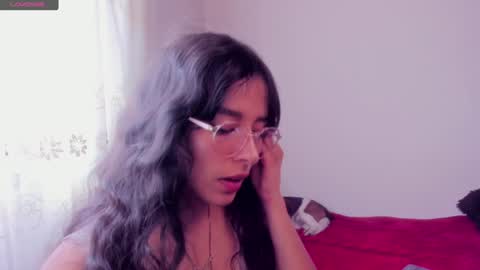 Snapshot of aluna_0310 chatting on December 20, 2024, 8:45 pm . . online show from December 20, 2024, 8:45 pm