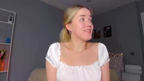 Snapshot of aluntick chatting on February 28, 2025, 5:15 pm Amelia NEXT STREAM  online show from February 28, 2025, 5:15 pm