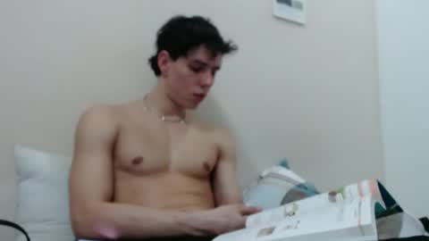 alvarodancer online show from March 9, 2026, 1:59 pm