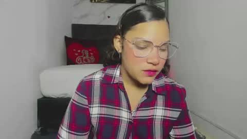 Snapshot of aly_n_sebas chatting on October 4, 2025, 11:52 am aly_n_sebas online show from October 4, 2025, 11:52 am