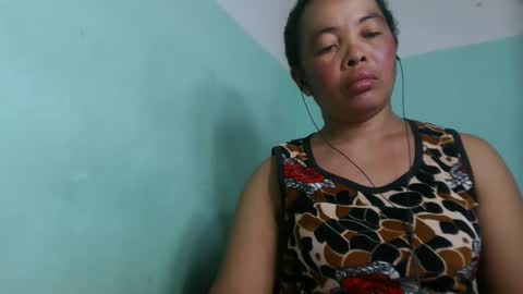 Snapshot of alypierette chatting on June 5, 2026, 7:19 pm alypierette online show from June 5, 2026, 7:19 pm