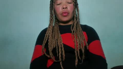 Snapshot of alypierette chatting on July 6, 2026, 6:21 am alypierette online show from July 6, 2026, 6:21 am