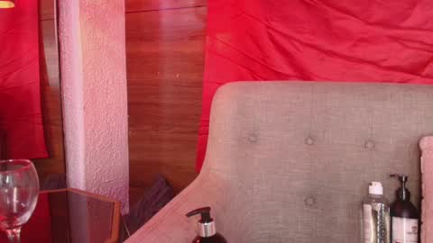 sopie online show from February 14, 2025, 2:12 pm