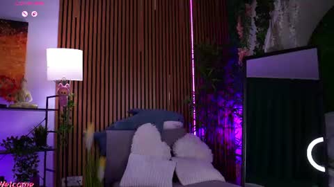 Alyse online show from July 11, 2026, 7:27 pm
