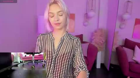 Snapshot of alysiasun chatting on September 14, 2025, 2:16 pm Alysia online show from September 14, 2025, 2:16 pm