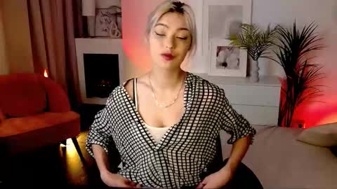 Snapshot of alysiasun chatting on September 30, 2025, 2:11 pm Alysia online show from September 30, 2025, 2:11 pm