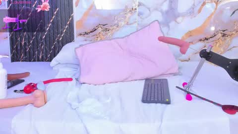 alyson__a online show from October 31, 2025, 6:31 pm