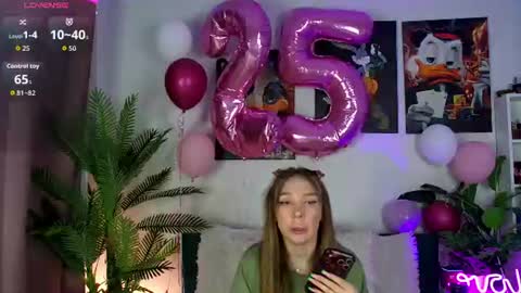 Snapshot of alyson_huxley chatting on July 12, 2026, 7:38 pm Alyson online show from July 12, 2026, 7:38 pm