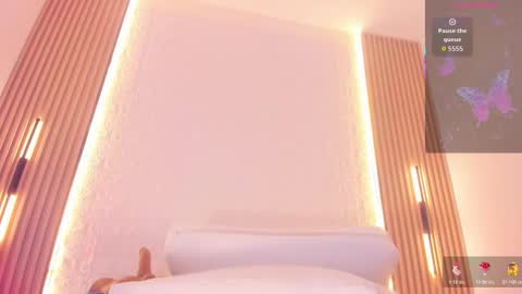 alyssa online show from December 3, 2025, 6:54 am